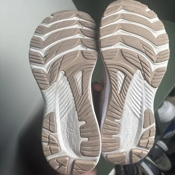 Asics Gel Kayano 29 Women's Size 9.5 Tan Cream Running Shoes Sneakers 1012B272 - Picture 11 of 12